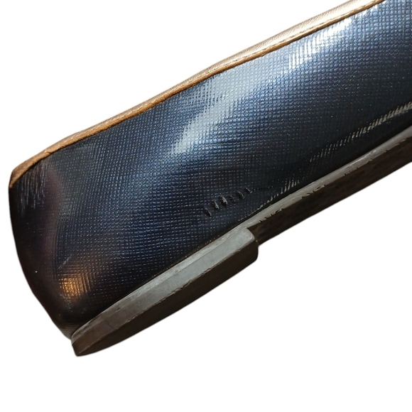 Lilly Pullitzer Navy Patent Leather Metallic Gold Trim Embellished Flats sz 9.5 - Picture 12 of 16